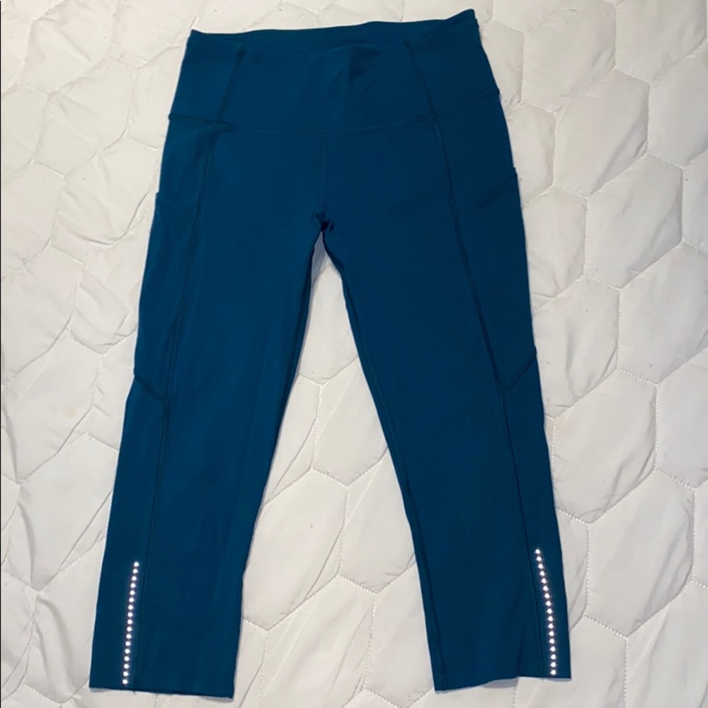 LULULEMON teal runtime reflective crops